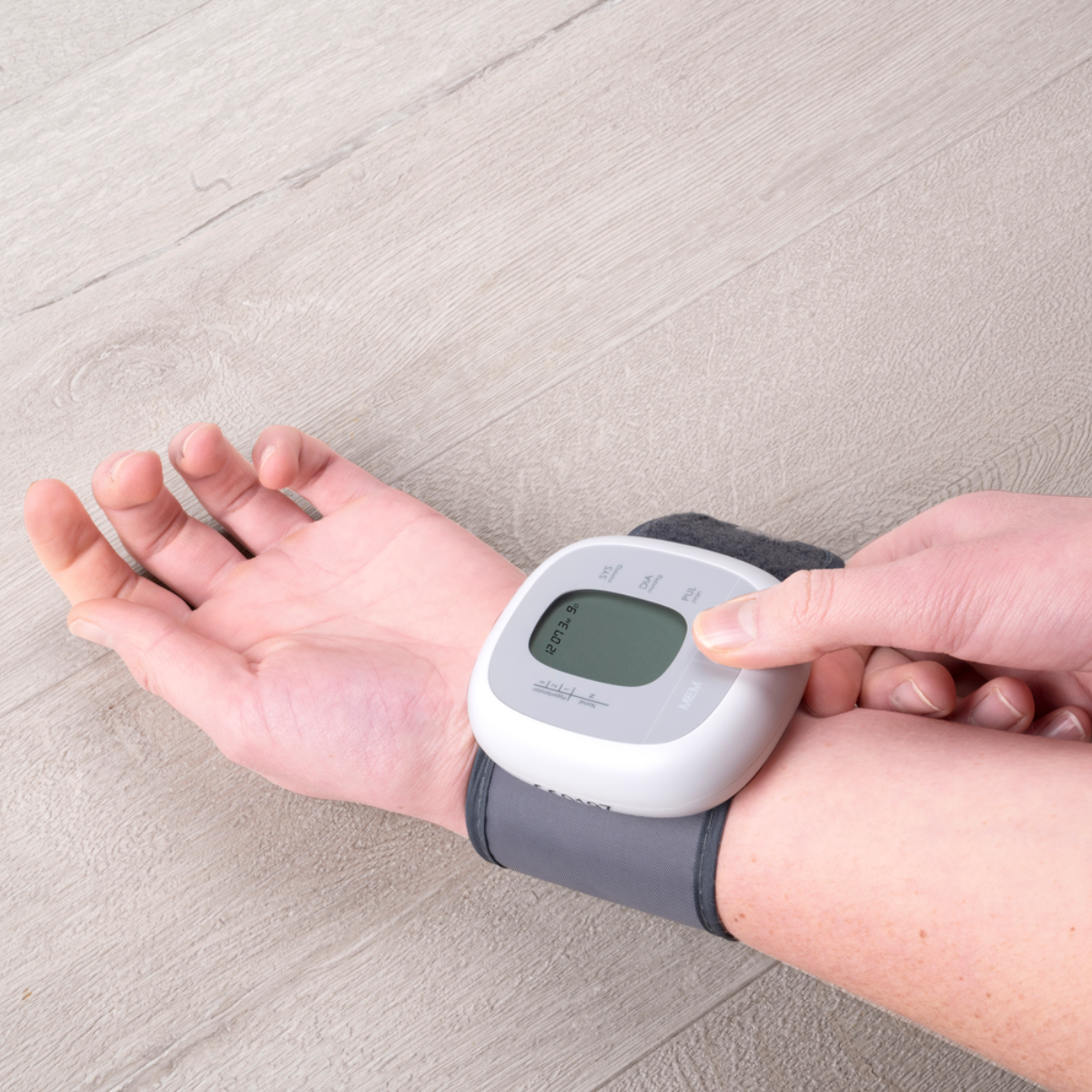 Blood Pressure Monitor Wrist