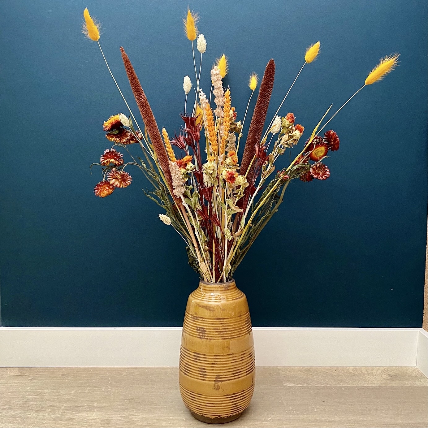 Bouquet Of Dried Flowers - Cosy Winter