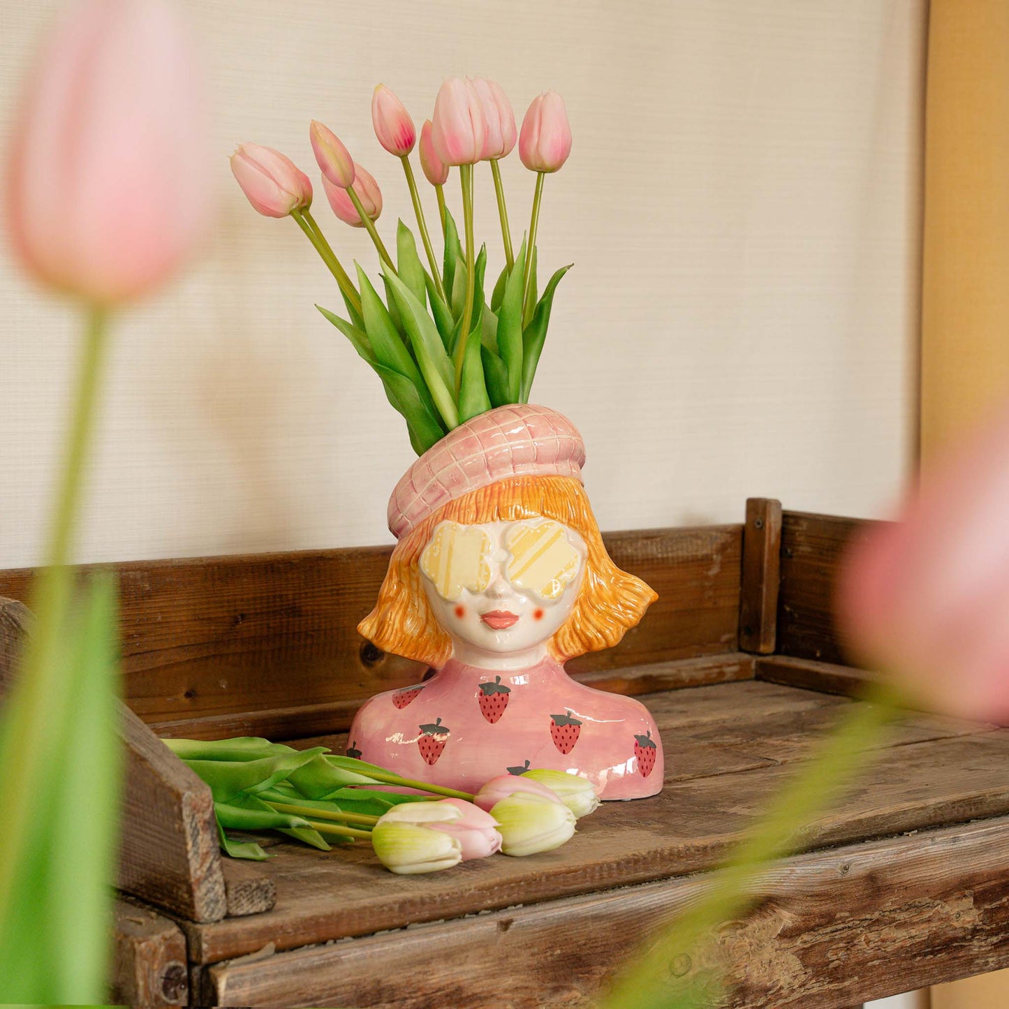 Vase Strawberry Girl + 10X Real Touch Tulip Pink - Silk Artificial Tulips